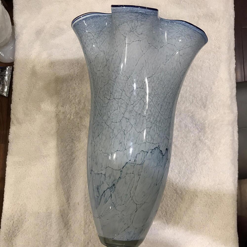 Josefina Krosno Poland Vase With Label, No Chips‎ Hankerchief Ruffled Large - Picture 2 of 9